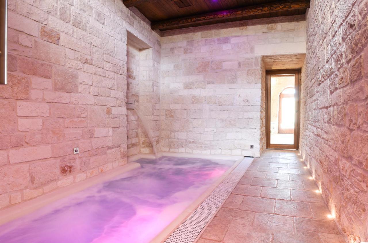 Trulli E Puglia Luxury Suite Альберобелло Экстерьер фото