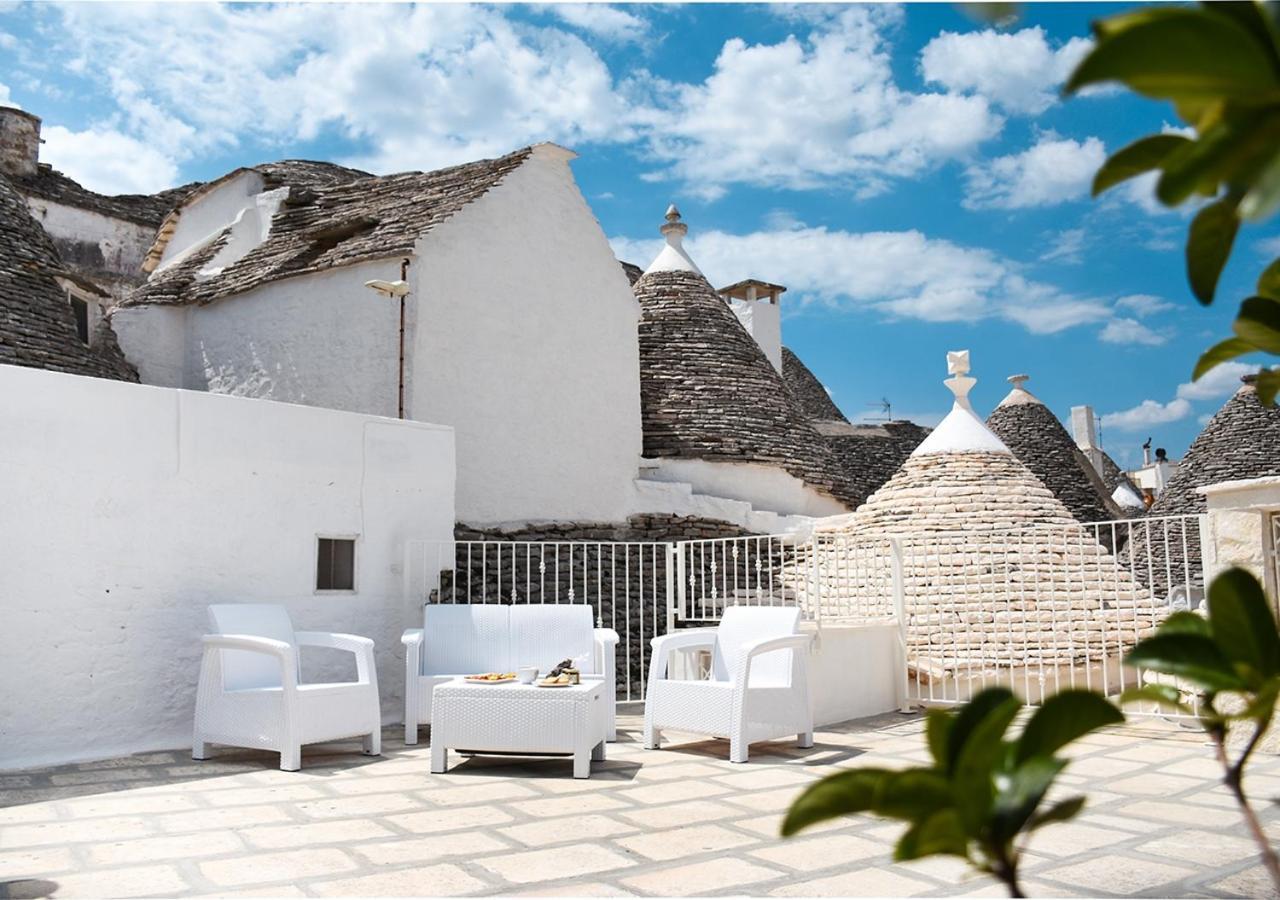 Trulli E Puglia Luxury Suite Альберобелло Экстерьер фото