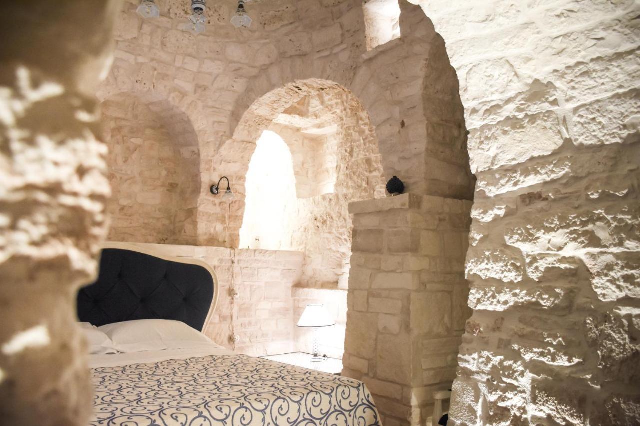 Trulli E Puglia Luxury Suite Альберобелло Экстерьер фото